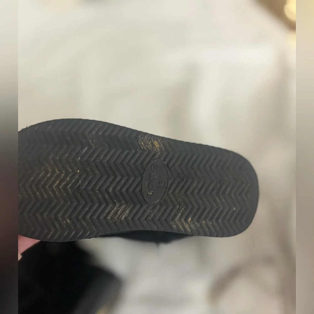 Lamo Black Fur-Lined Winter Boots